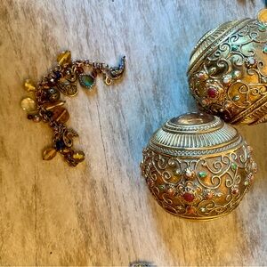 Gold and Multicolor Ornate, vintage bracelet